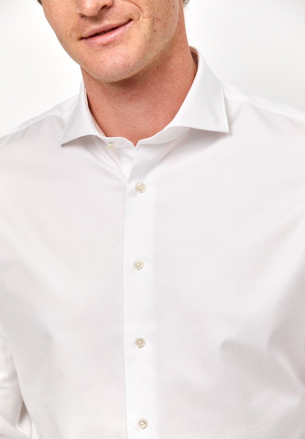 Официальная рубашка PROFUOMO, белый
Официальная рубашка PROFUOMO, белый