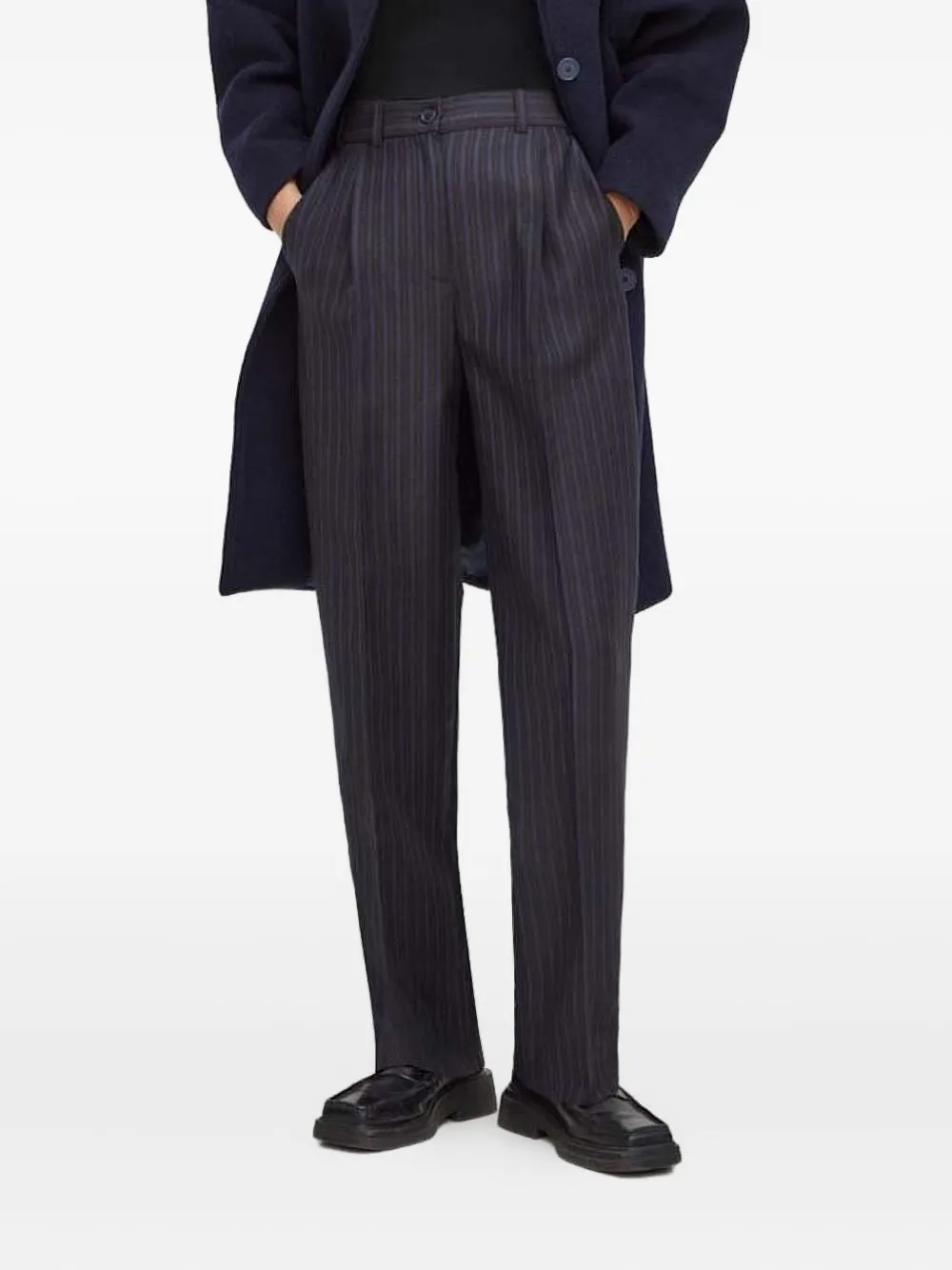 Брюки в тонкую полоску со складками lovechild, синий
Брюки в тонкую полоску со складками lovechild, синий