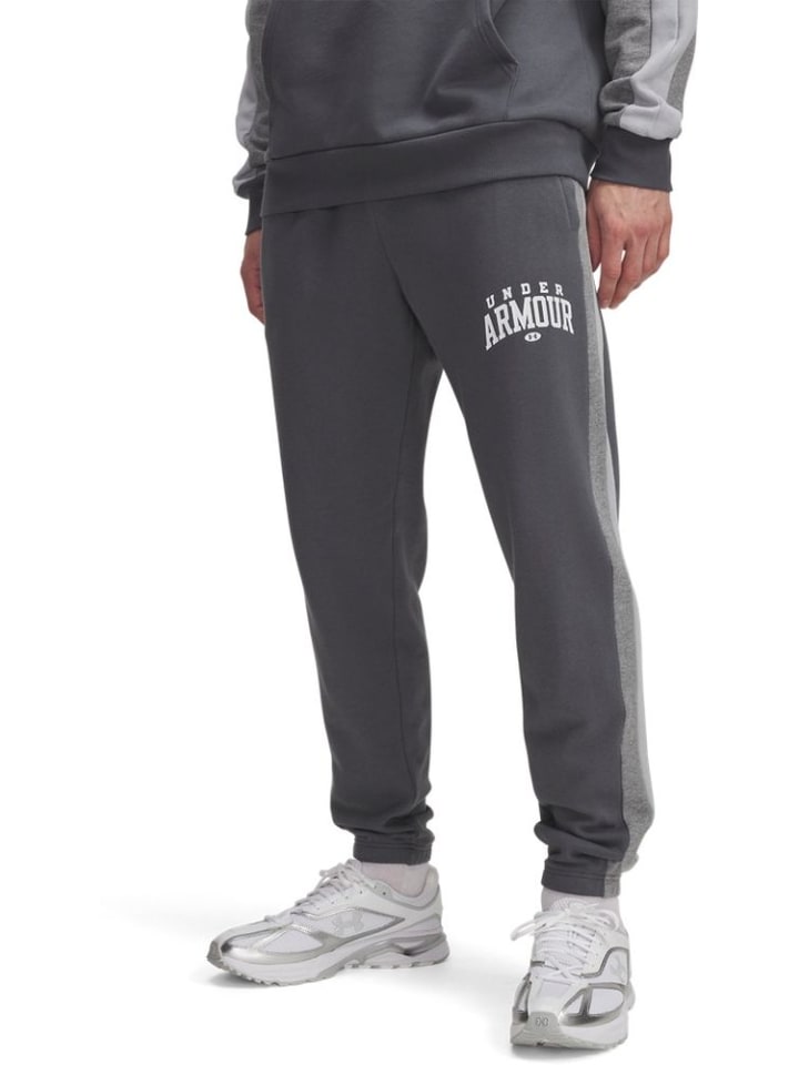 Спортивные брюки Rival Cb Pants Fleece серого цвета Under Armour
Спортивные брюки Rival Cb Pants Fleece серого цвета Under Armour