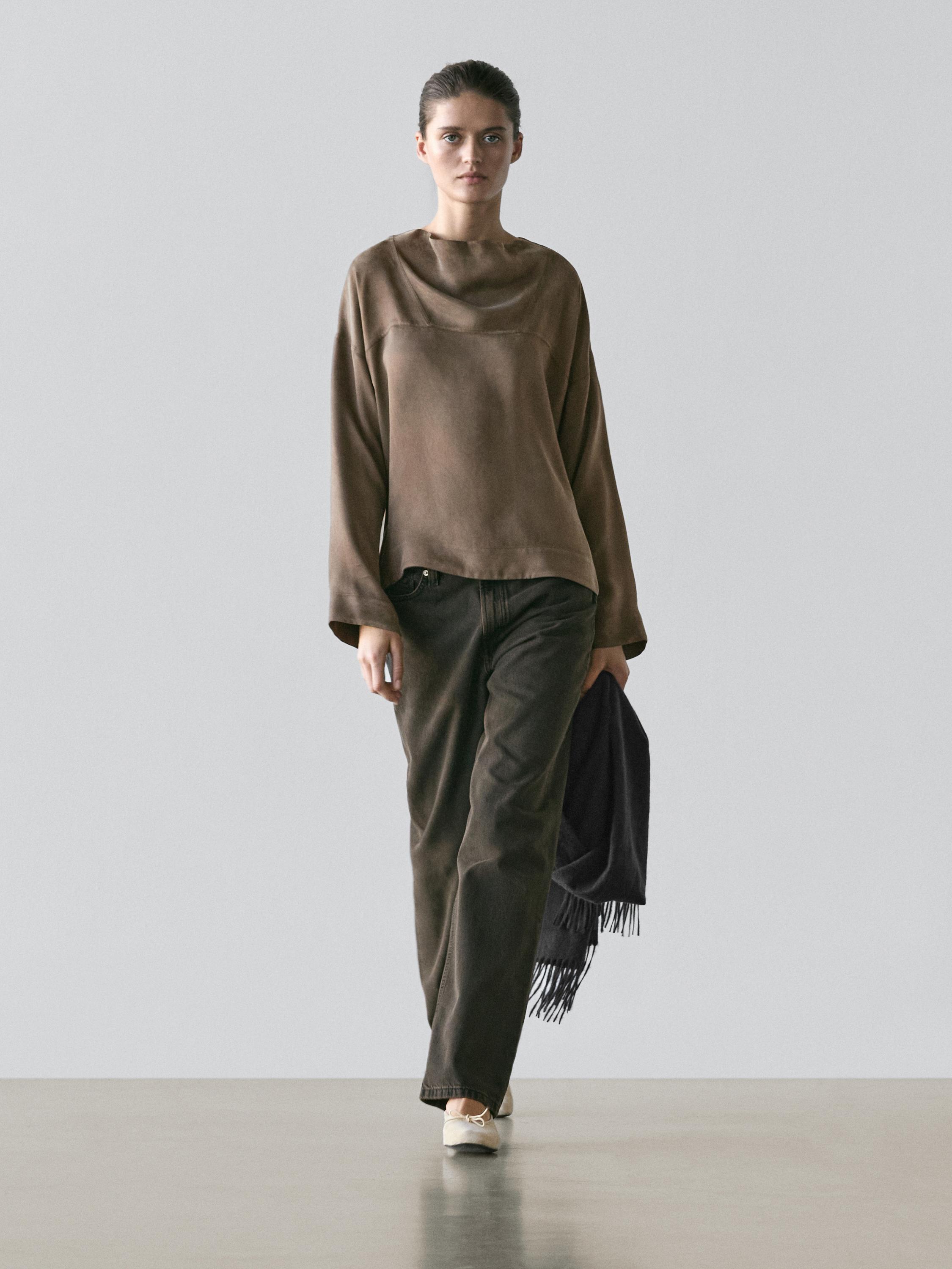 Летящая рубашка с драпировкой Massimo Dutti, brown
Летящая рубашка с драпировкой Massimo Dutti, brown