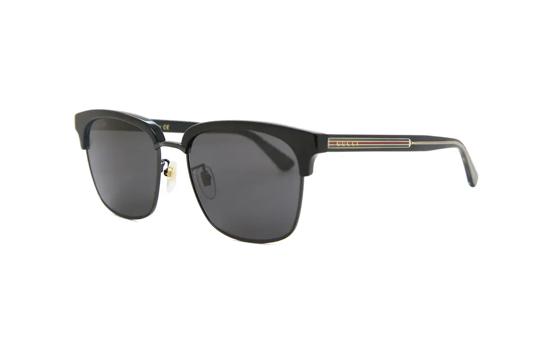 GUCCI Мужские солнцезащитные очки Irregular Shape в цвете black
GUCCI Мужские солнцезащитные очки Irregular Shape в цвете black