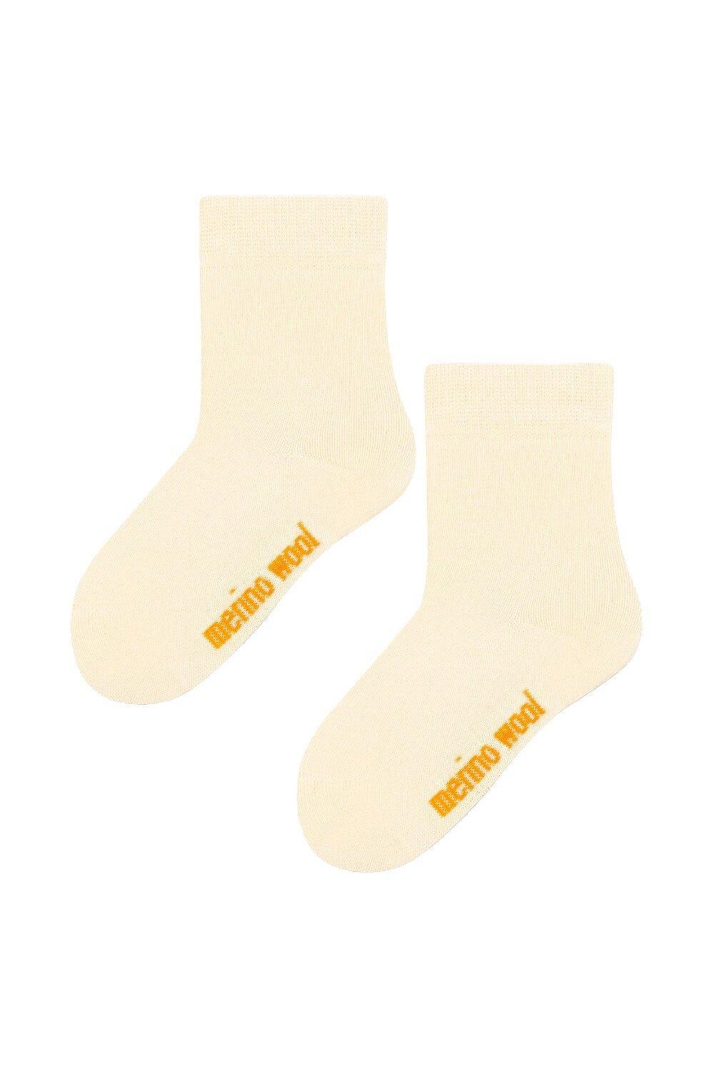 Теплые термовязаные носки в рубчик из шерсти мериноса на зиму Steven, белый
Теплые термовязаные носки в рубчик из шерсти мериноса на зиму Steven, белый