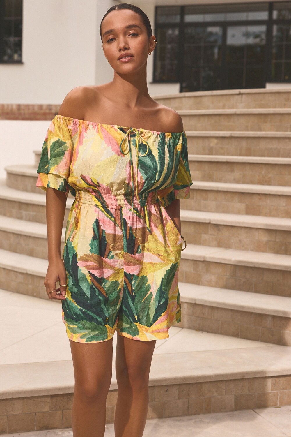 Летний комбинезон с открытыми плечами Next, красный
Летний комбинезон с открытыми плечами Next, красный