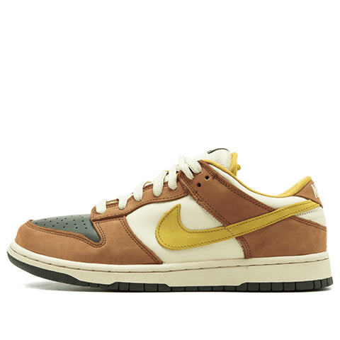 Кроссовки sb dunk low pro Nike, коричневый
Кроссовки sb dunk low pro Nike, коричневый