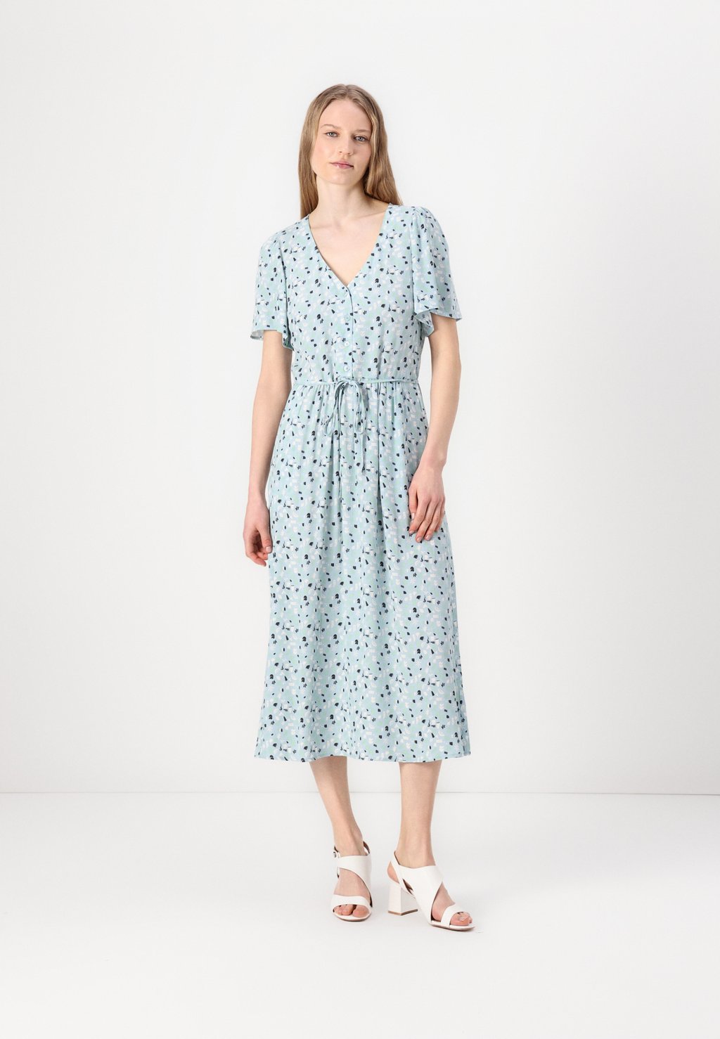 Повседневное платье Marc O'Polo DENIM, светло-голубой
Повседневное платье Marc O'Polo DENIM, светло-голубой