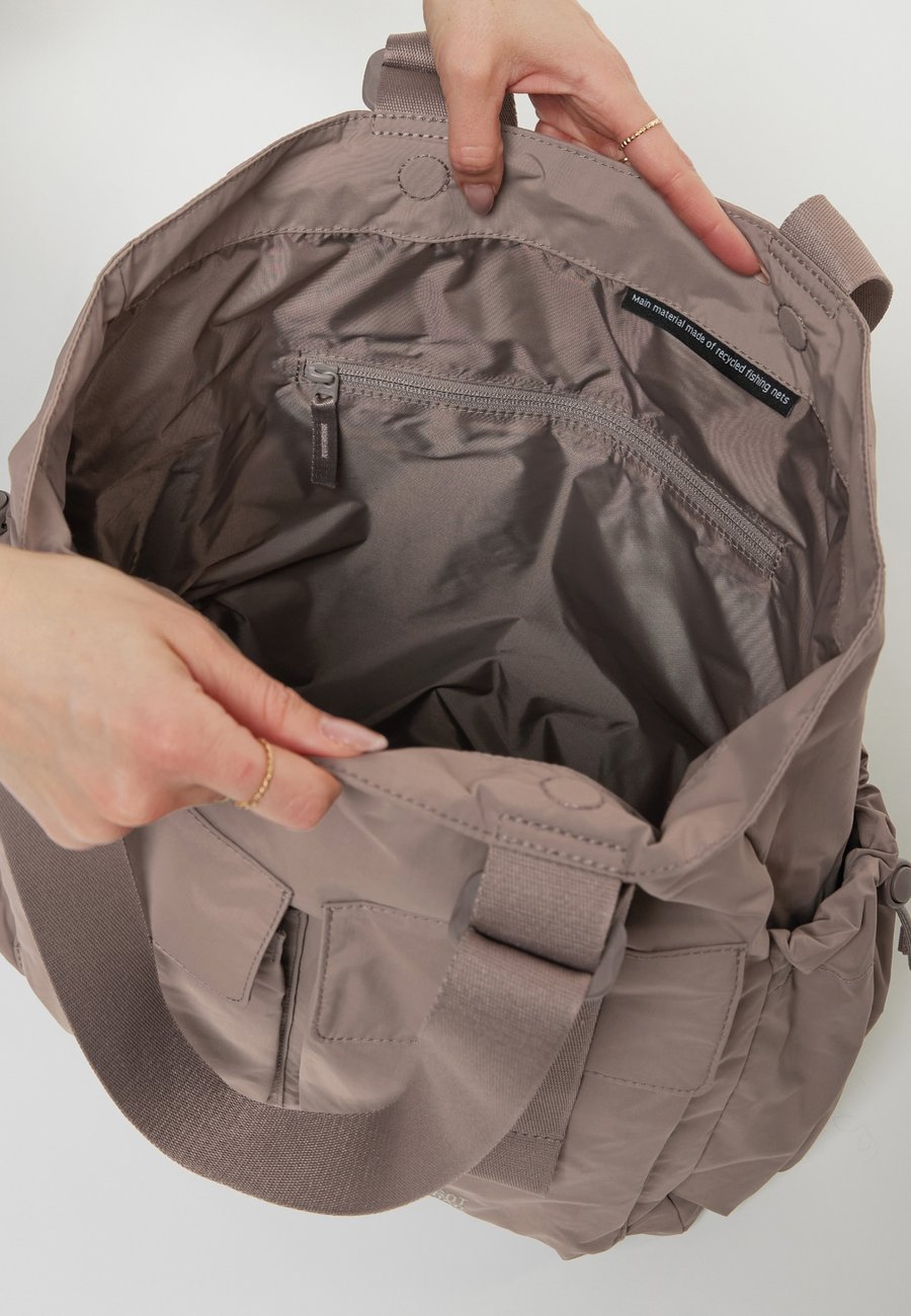 Сумка-шоппер GOT BAG MELLOW, Oyster/Light Brown
Сумка-шоппер GOT BAG MELLOW, Oyster/Light Brown