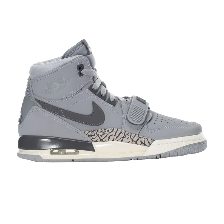 Кроссовки Air Jordan Jordan Legacy 312 GS 'Wolf Grey', серый
Кроссовки Air Jordan Jordan Legacy 312 GS 'Wolf Grey', серый