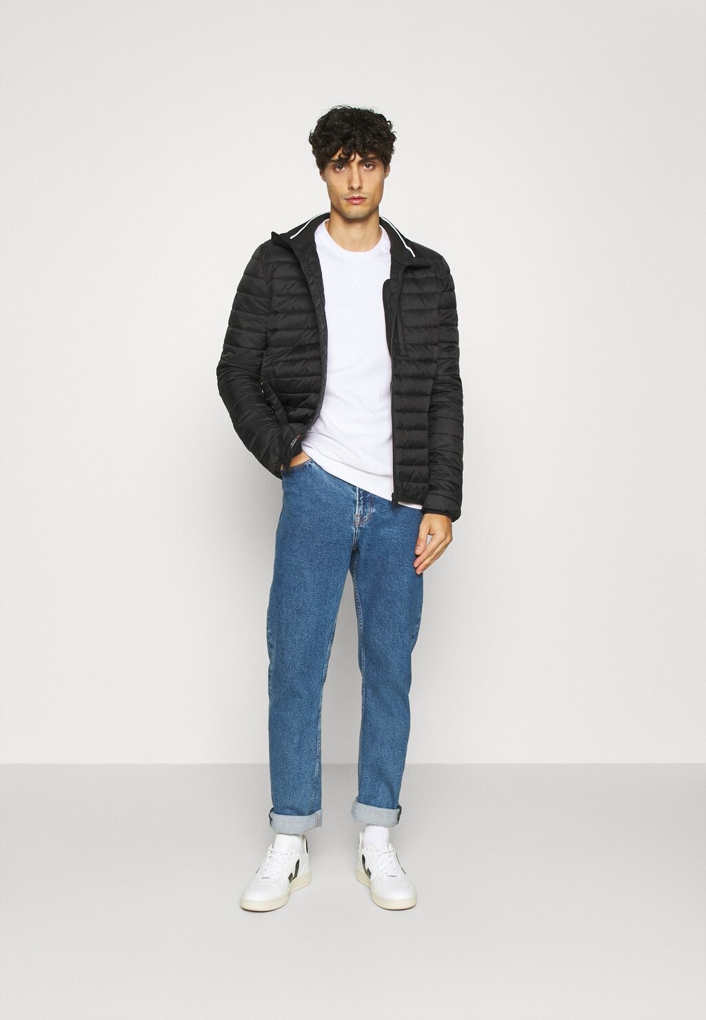 Толстовка 3 ПАКЕТА Pier One, белый/черный
Толстовка 3 ПАКЕТА Pier One, белый/черный