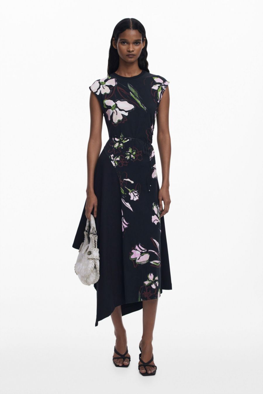 Женское асимметричное платье с цветочным принтом Desigual, Black
Женское асимметричное платье с цветочным принтом Desigual, Black