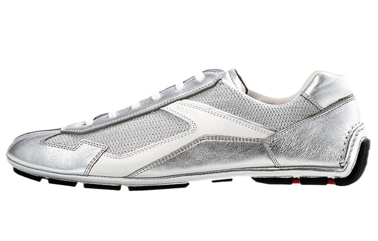 Обувь для образа жизни Мужская низкая, серебристая Prada
Обувь для образа жизни Мужская низкая, серебристая Prada