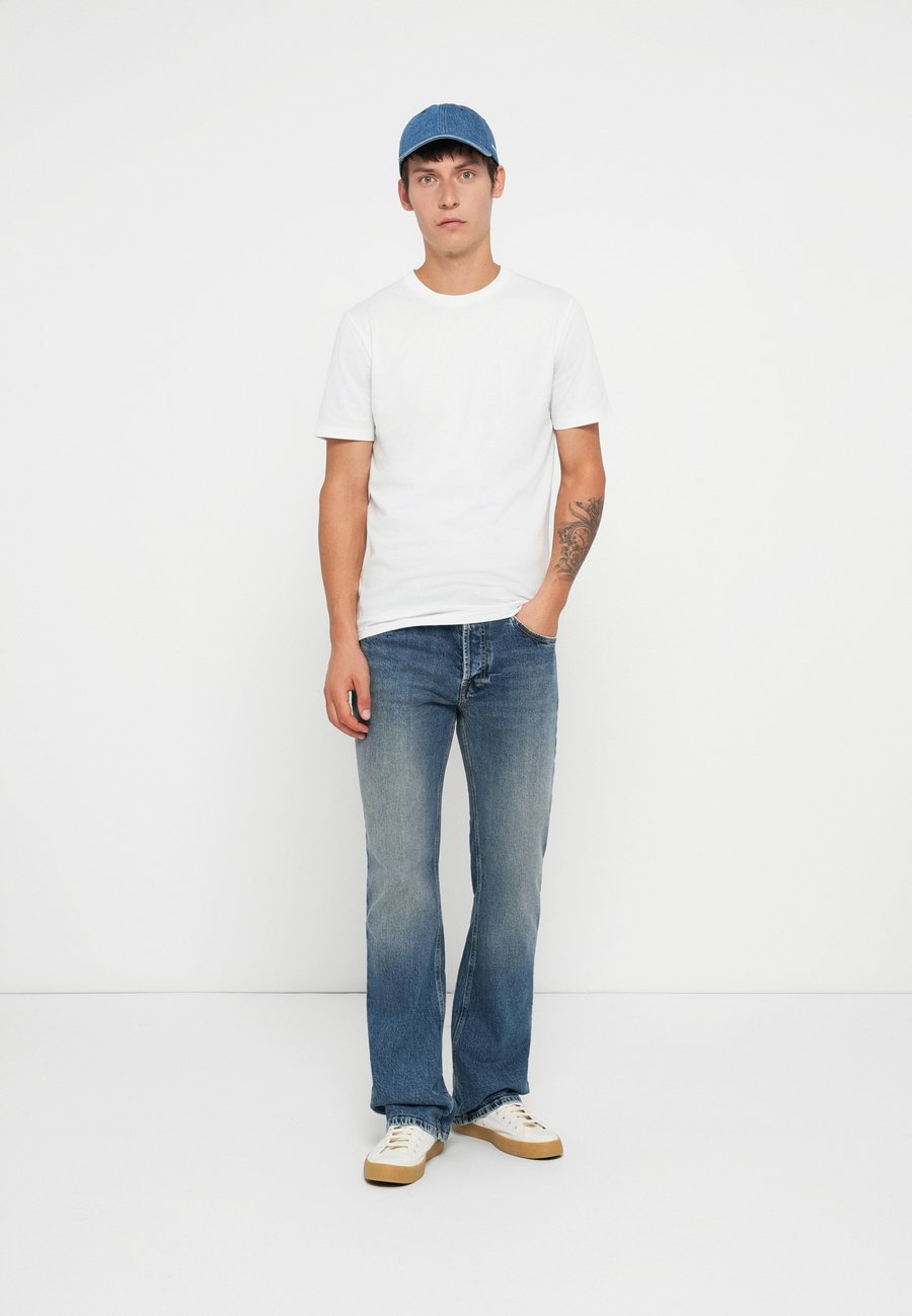Футболка Hollister Co. ICON CREW 7 PACK, Multi-Coloured/White, Белый, Футболка Hollister Co. ICON CREW 7 PACK, Multi-Coloured/White
Футболка Hollister Co. ICON CREW 7 PACK, Multi-Coloured/White, Белый, Футболка Hollister Co. ICON CREW 7 PACK, Multi-Coloured/White