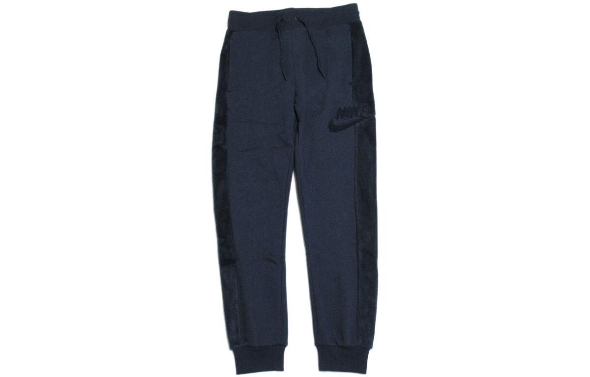 Трикотажные спортивные штаны мужские темно-синие Nike, синий
Трикотажные спортивные штаны мужские темно-синие Nike, синий