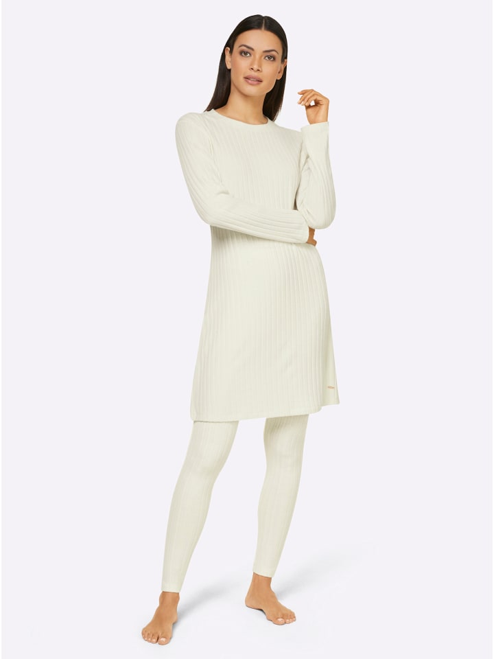 Длинная рубашка цвета экрю creation L
Длинная рубашка цвета экрю creation L