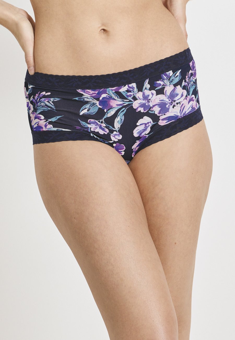 Брифы Jockey SOFT STRETCH, Floral Navy Print/Purple
Брифы Jockey SOFT STRETCH, Floral Navy Print/Purple