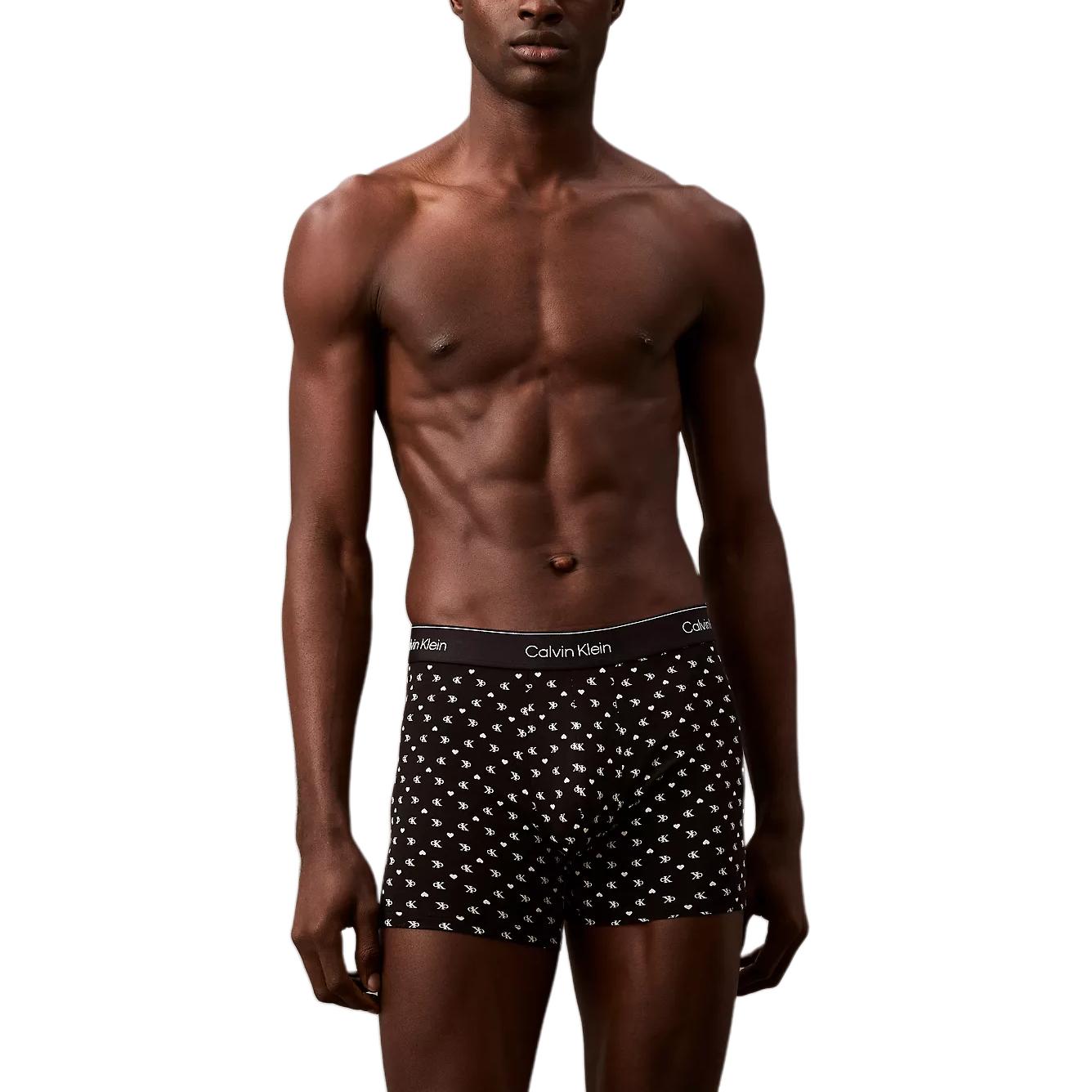 Calvin Klein Мужские трусы 1 упаковка черные
Calvin Klein Мужские трусы 1 упаковка черные