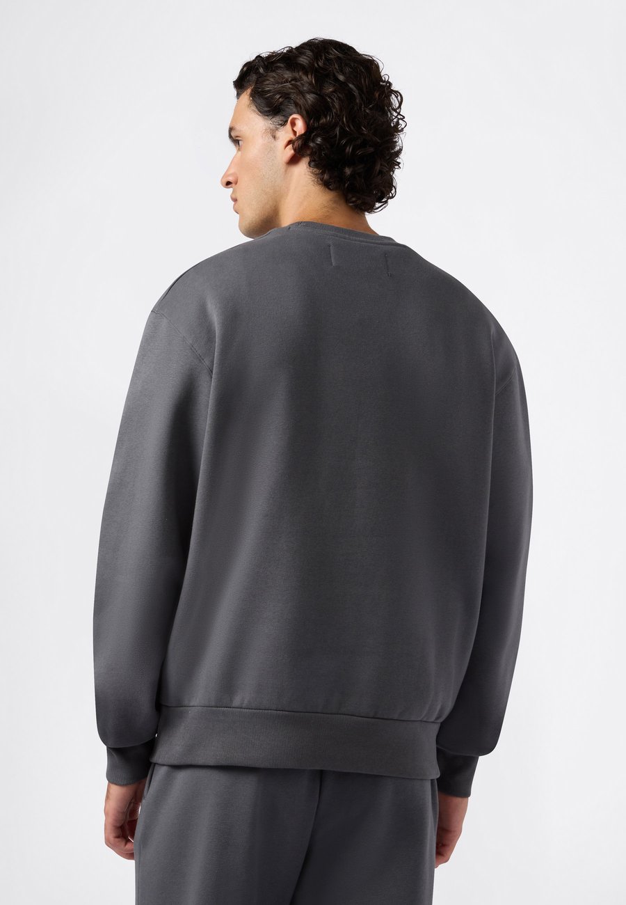 Толстовка Champion CREWNECK , Anthrazit/Anthracite
Толстовка Champion CREWNECK , Anthrazit/Anthracite