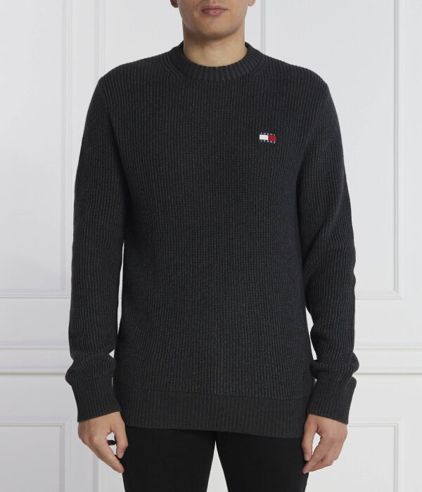 Свитер мужской Tommy Jeans с круглым вырезом, черный
Свитер мужской Tommy Jeans с круглым вырезом, черный