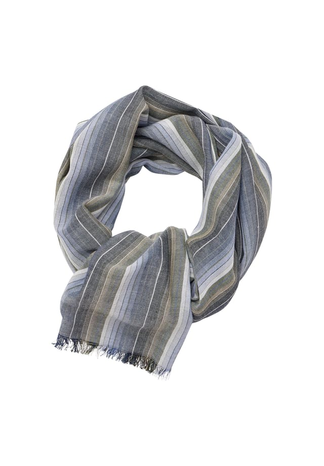 Простой шарф Casamoda, зеленый
Простой шарф Casamoda, зеленый