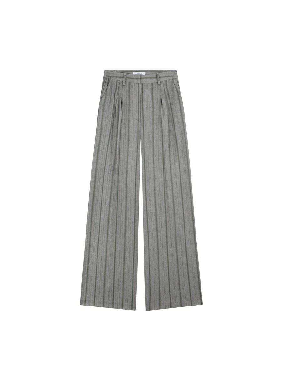 Брюки со складками спереди Scalpers Regular Pleat-Front Pants, зеленый
Брюки со складками спереди Scalpers Regular Pleat-Front Pants, зеленый