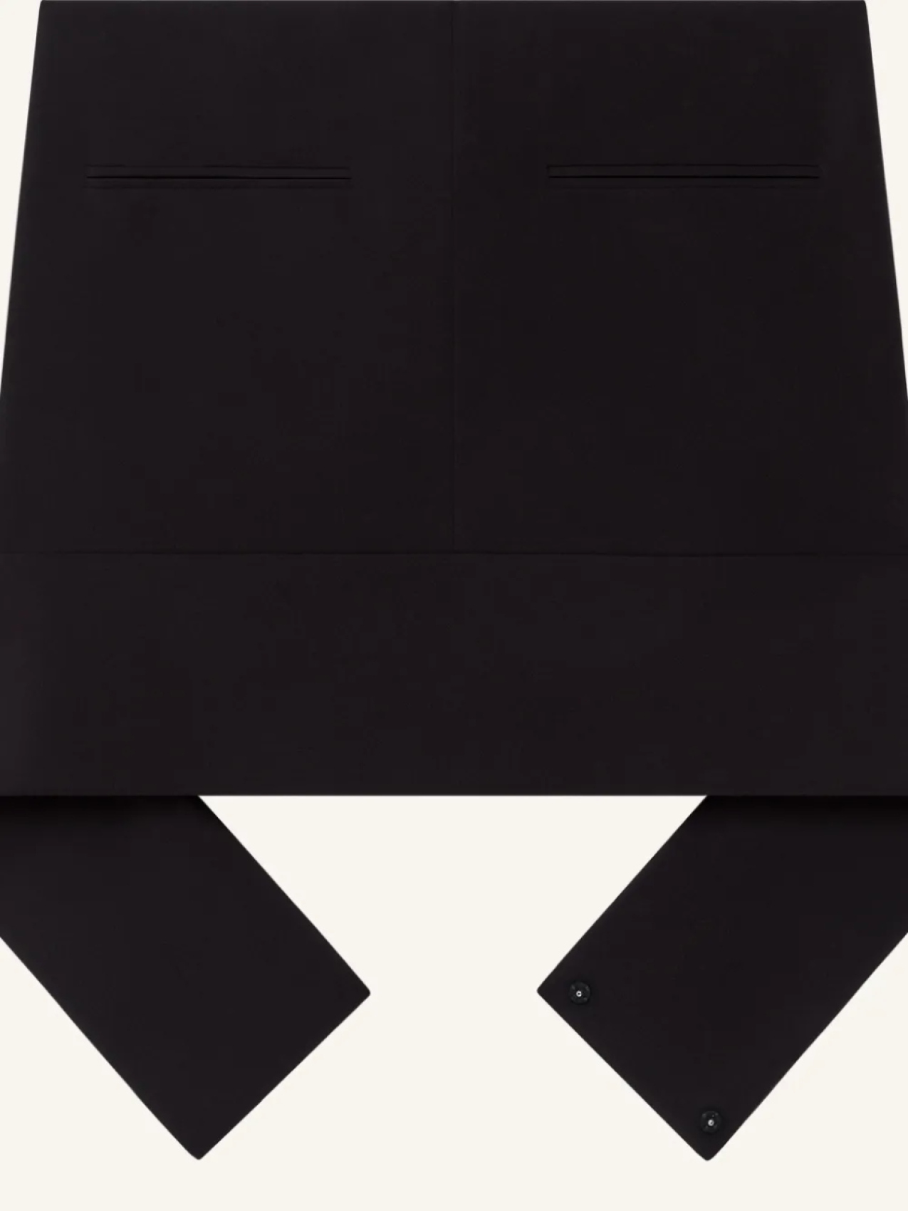 Мини-юбка с поясом Courrèges, черный
Мини-юбка с поясом Courrèges, черный