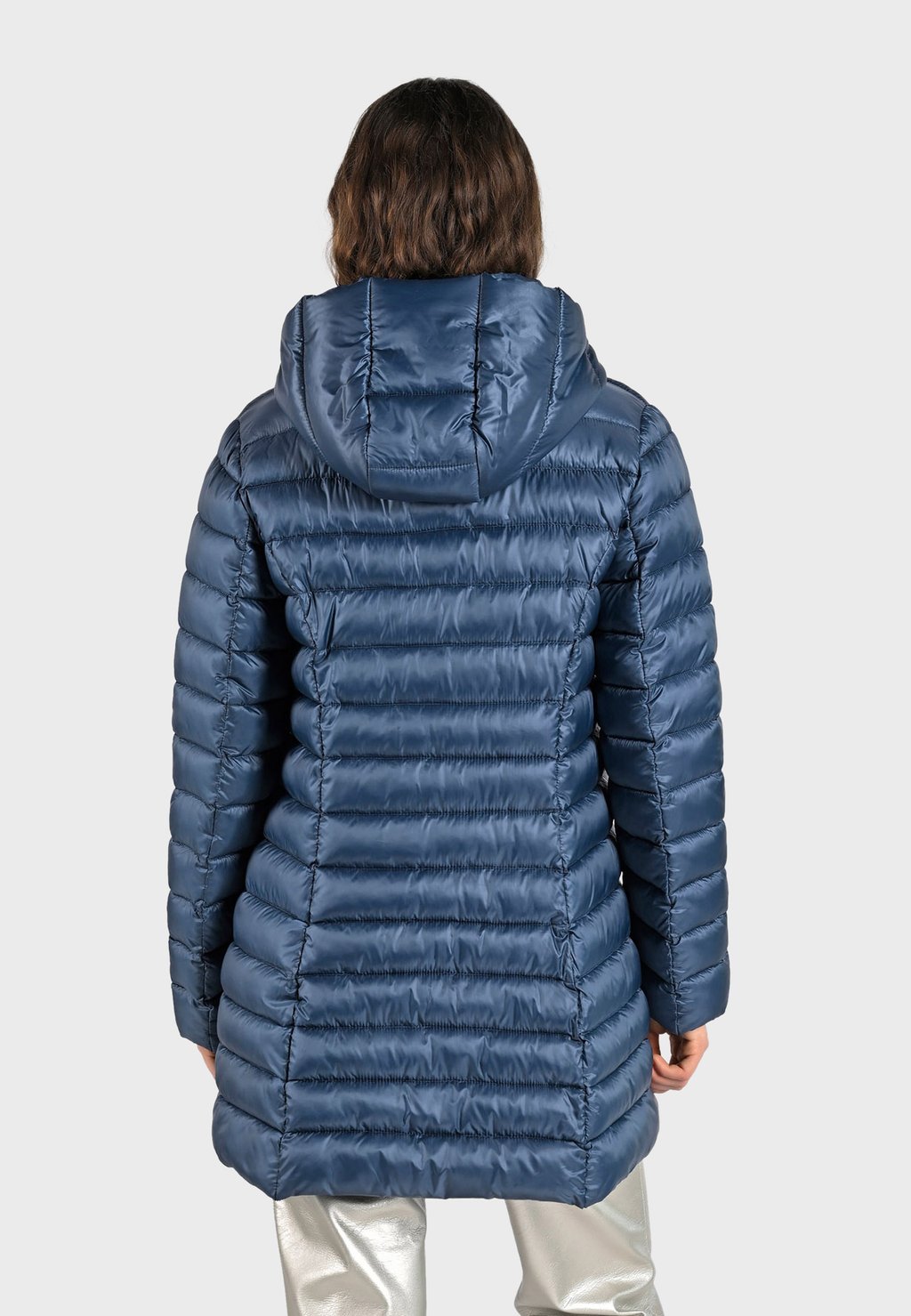 Пуховик TESLIN Canadian Classics, синий
Пуховик TESLIN Canadian Classics, синий