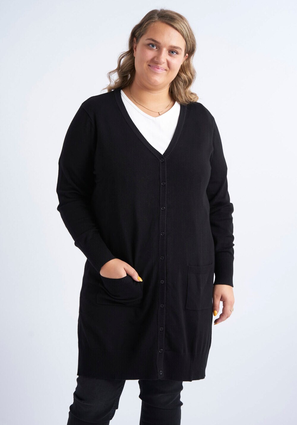 Вязаный кардиган Adia Fashion, черный
Вязаный кардиган Adia Fashion, черный