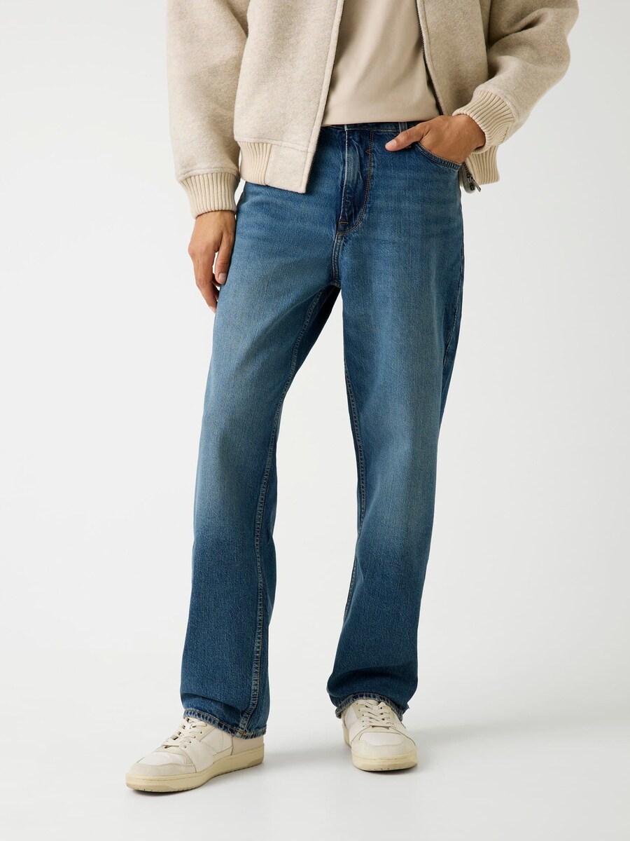 Джинсы свободного кроя GUESS Jett, Blue Denim
Джинсы свободного кроя GUESS Jett, Blue Denim