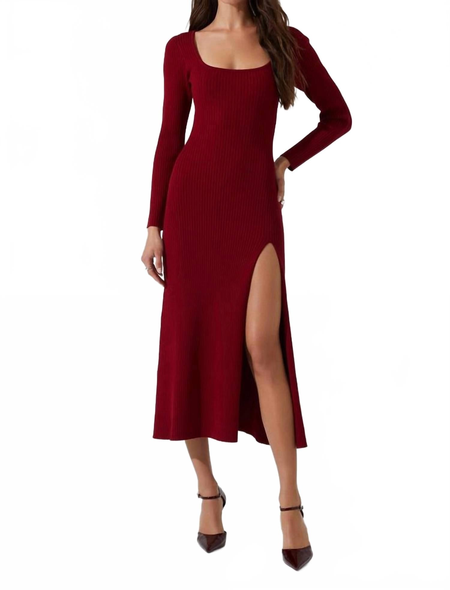 Платье-свитер Kylie в цвете клюква ASTR, Cranberry
Платье-свитер Kylie в цвете клюква ASTR, Cranberry