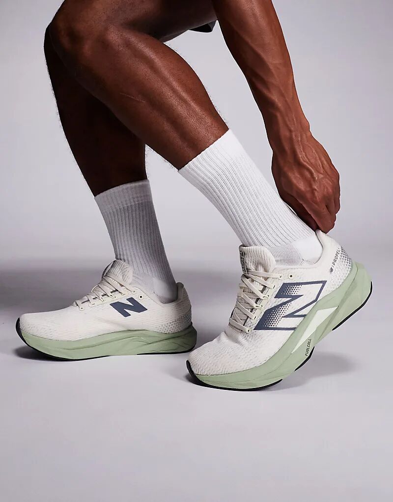 Кроссовки для бега New Balance Propel бежевого и зеленого цветов
Кроссовки для бега New Balance Propel бежевого и зеленого цветов