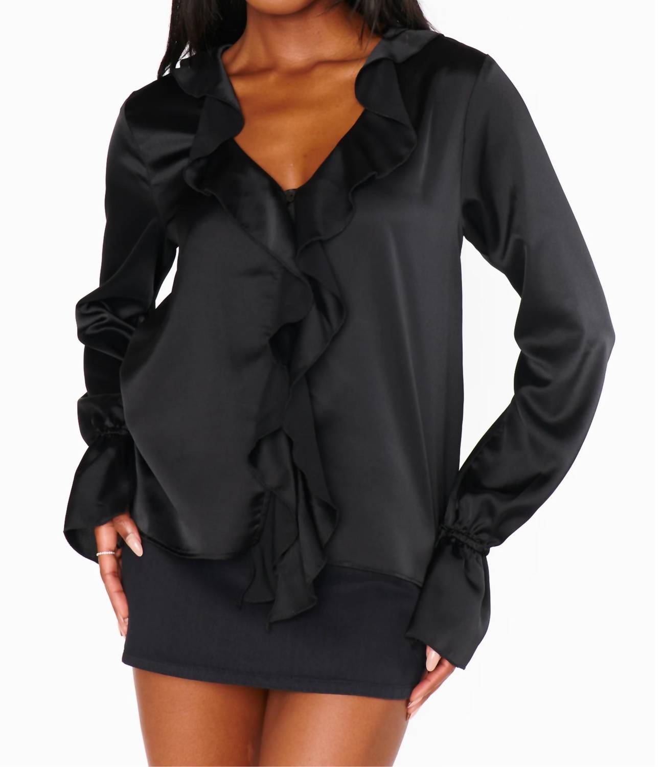 Адела Топ с рюшами в черном люксовом сатине Show Me Your Mumu
Адела Топ с рюшами в черном люксовом сатине Show Me Your Mumu