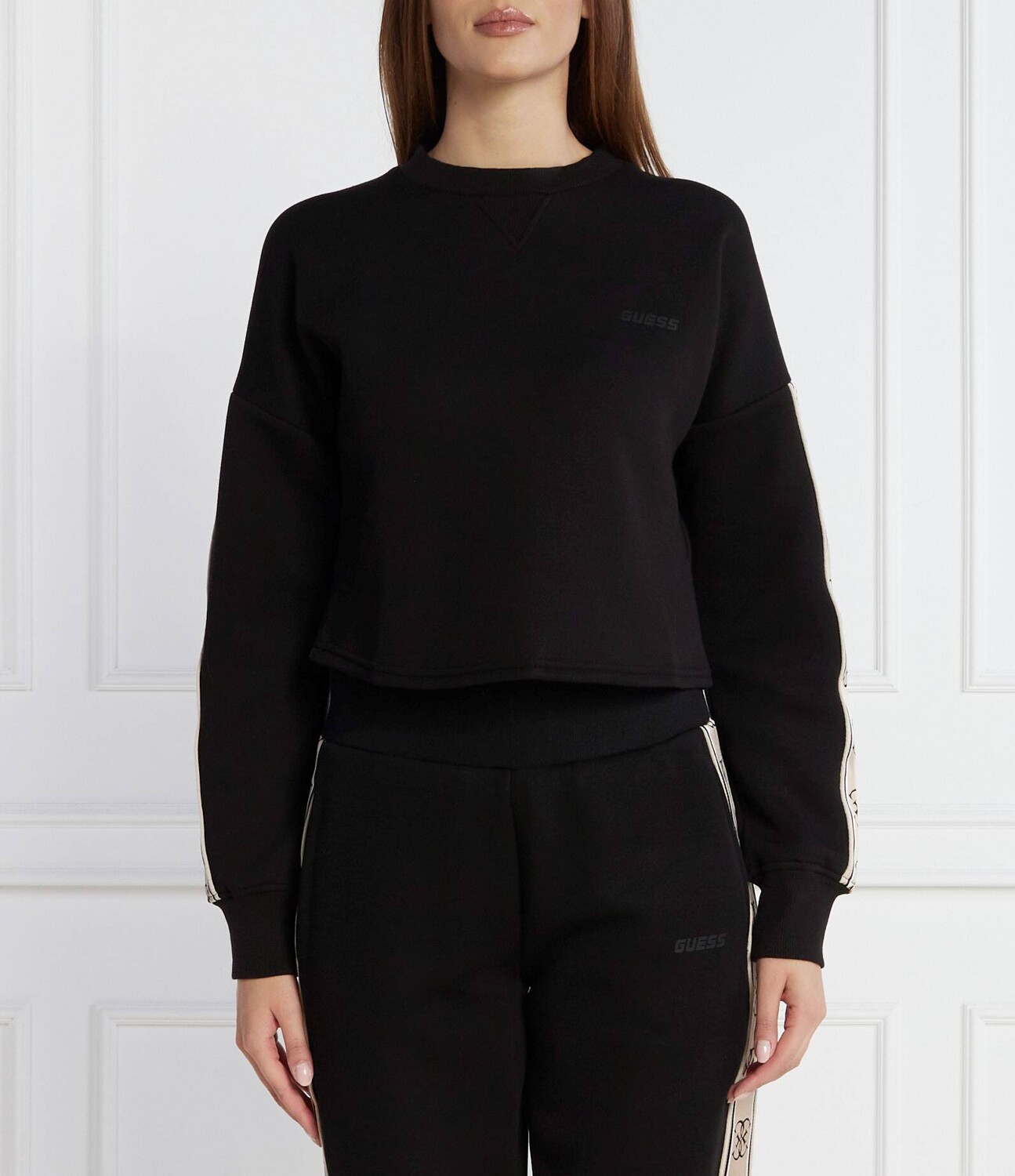 Толстовка GUESS ACTIVE CYMONE Regular Fit, черный
Толстовка GUESS ACTIVE CYMONE Regular Fit, черный