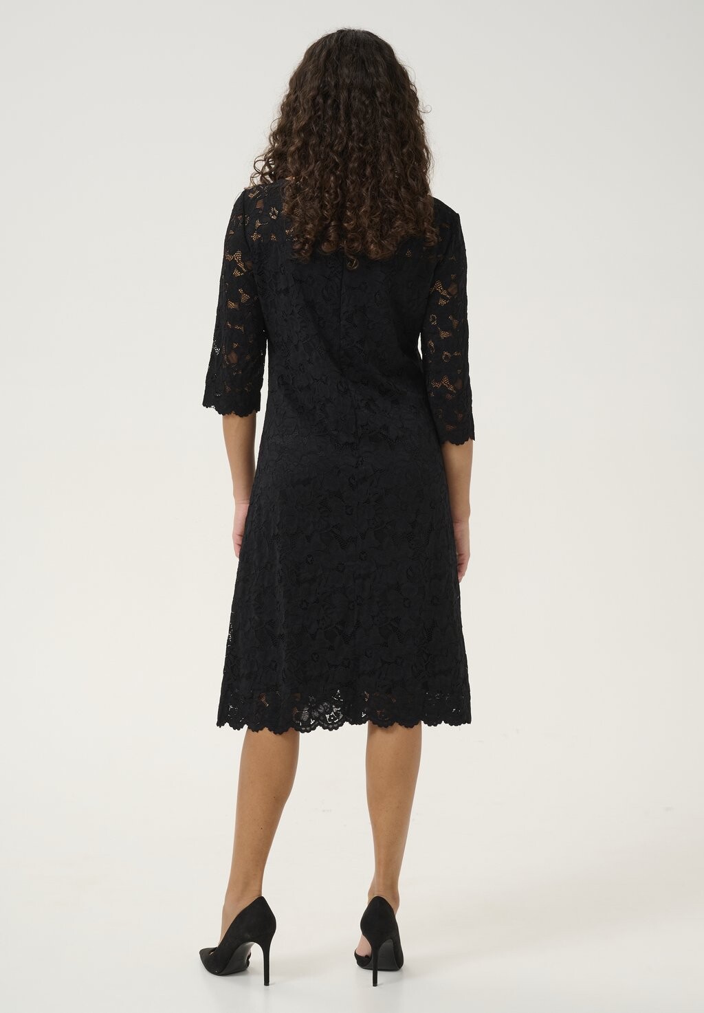 Коктейльное/праздничное платье PRIA A SHAPE Cream, черный
Коктейльное/праздничное платье PRIA A SHAPE Cream, черный