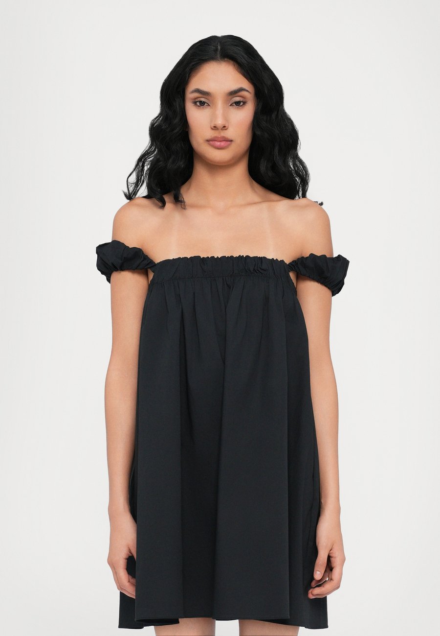 Платье STAUD BEAU DRESS, Black
Платье STAUD BEAU DRESS, Black