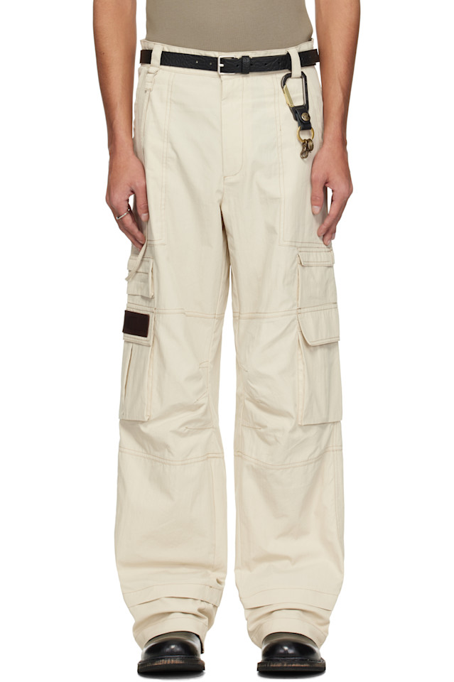 Светло-кобальтовые грузовые брюки Carrer, экрю
Светло-кобальтовые грузовые брюки Carrer, экрю