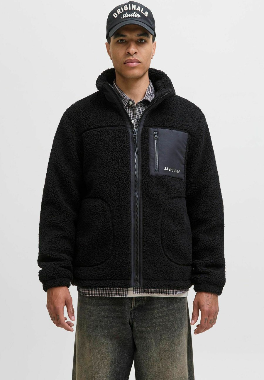 Флисовая куртка Jack & Jones JJESOHO JACKET , Black
Флисовая куртка Jack & Jones JJESOHO JACKET , Black
