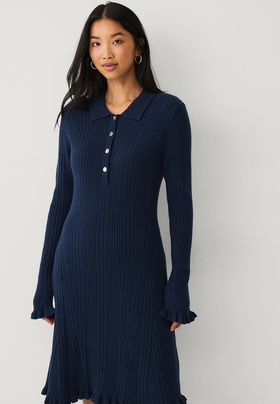 Платье Ellos Collection MIT KRAGEN, Marine/Dark Blue
Платье Ellos Collection MIT KRAGEN, Marine/Dark Blue