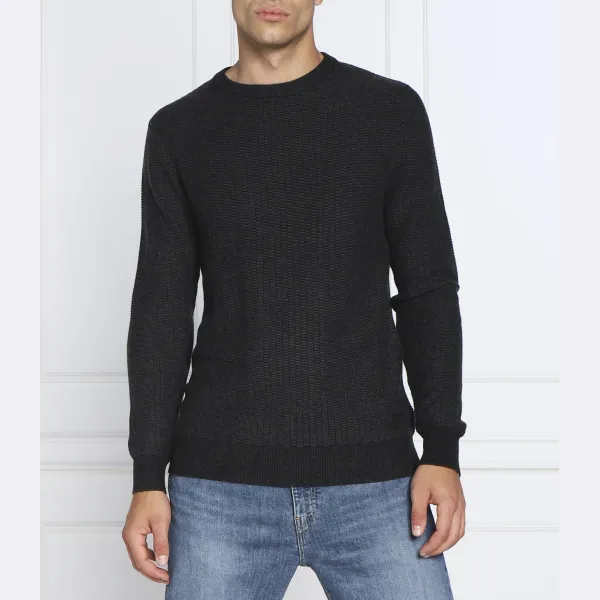 Paco свитер классического кроя с добавлением шерсти Guess, черный
Paco свитер классического кроя с добавлением шерсти Guess, черный