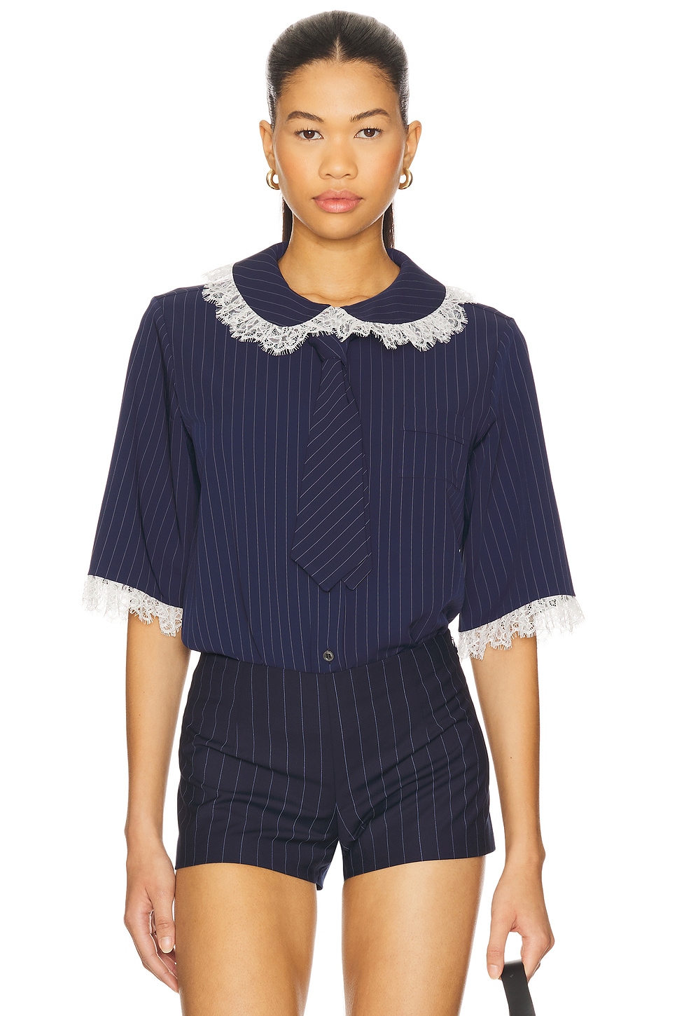 Бокси-рубашка с галстуком Vivetta, blue basic stripes
Бокси-рубашка с галстуком Vivetta, blue basic stripes