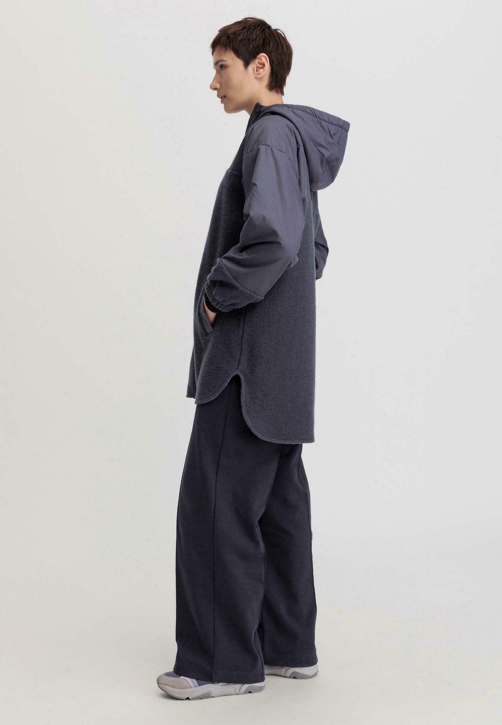 Короткое пальто hessnatur, фиолетовый
Короткое пальто hessnatur, фиолетовый