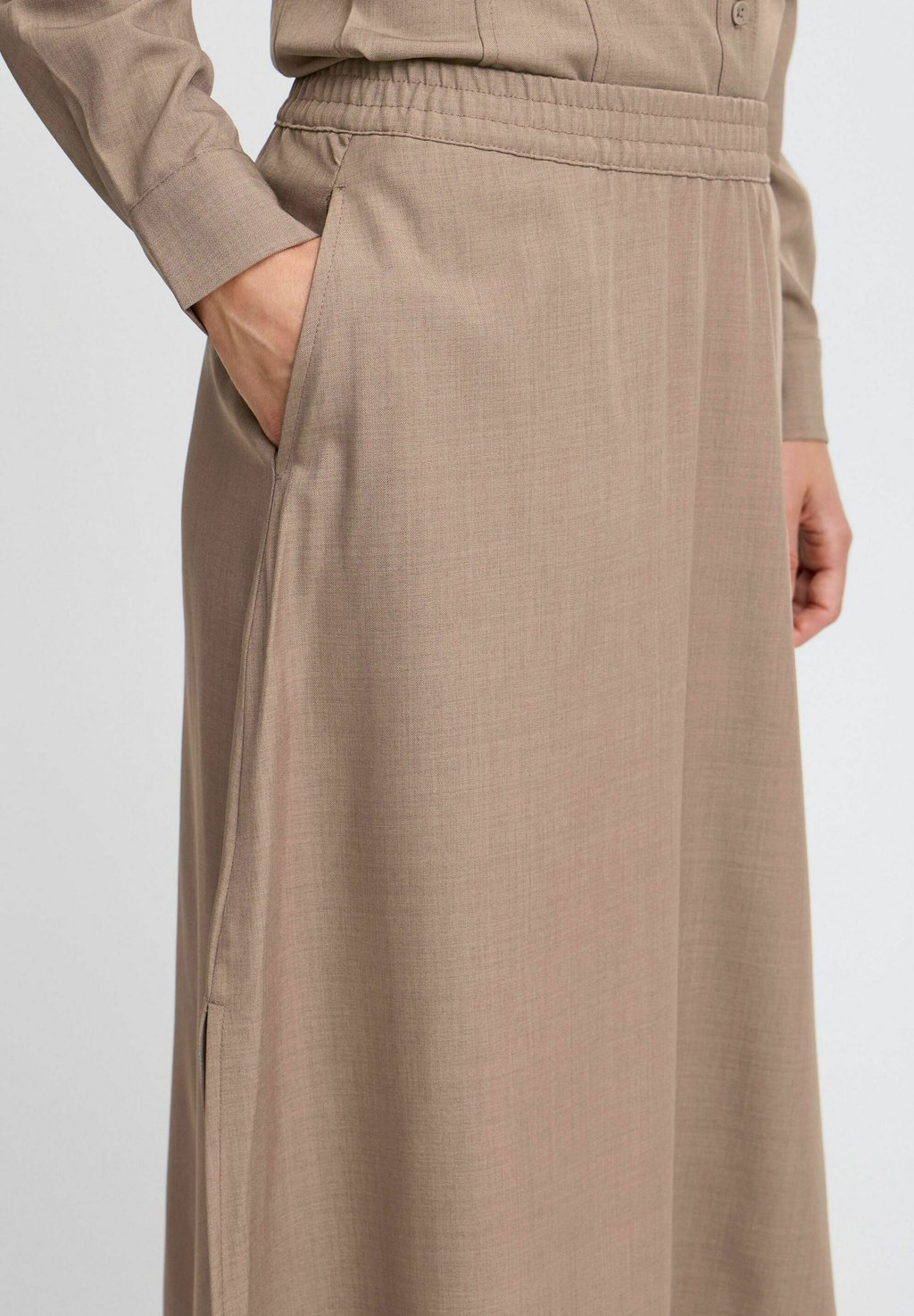 Юбка А-силуэта MMMIDDE b.young, светло-коричневый
Юбка А-силуэта MMMIDDE b.young, светло-коричневый