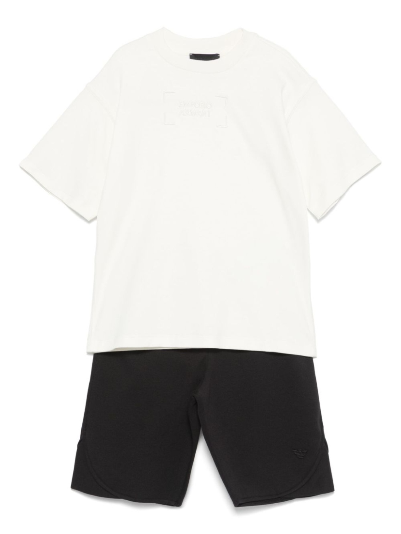 Emporio Armani Kids комплект из топа и брюк с вышитым логотипом, синий
Emporio Armani Kids комплект из топа и брюк с вышитым логотипом, синий