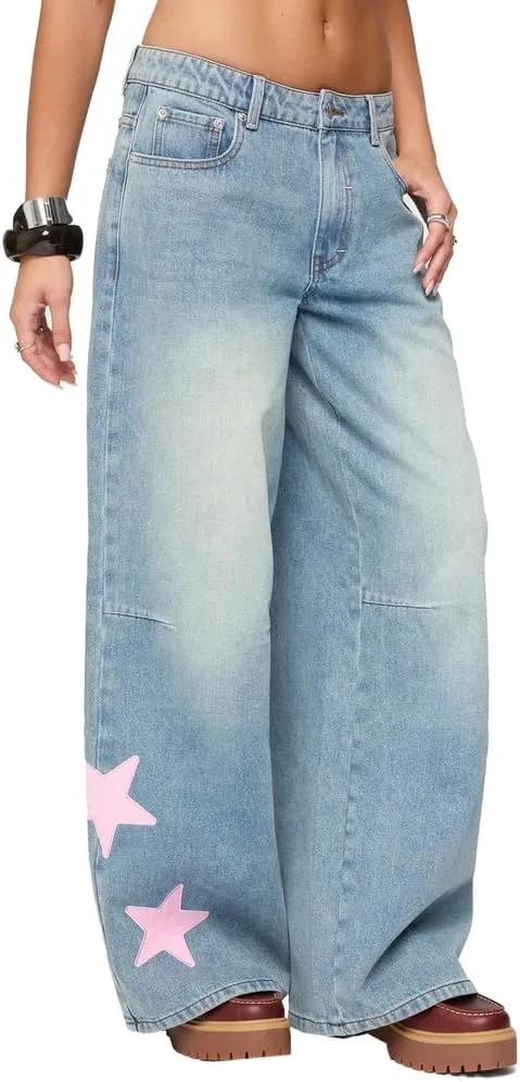 Прямые джинсы для женщин с высокой талией, потертые, с нашивкой в виде звезды cffvdiz
Прямые джинсы для женщин с высокой талией, потертые, с нашивкой в виде звезды cffvdiz