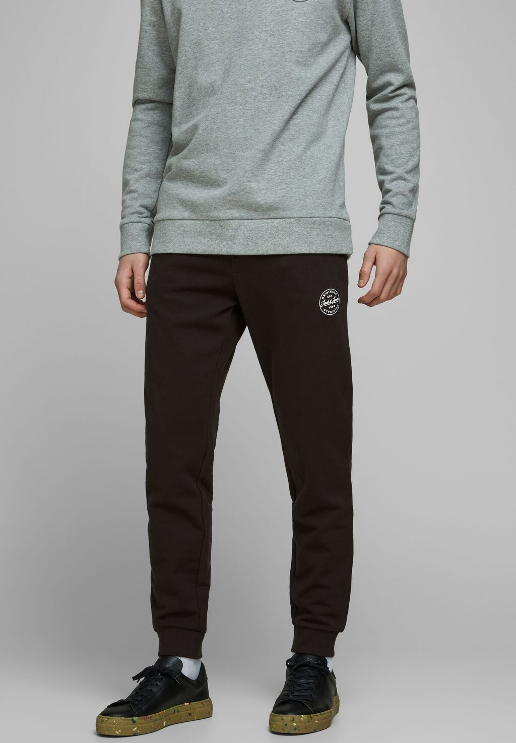 Спортивные брюки JJIGORDON JJSHARK Jack & Jones, черный
Спортивные брюки JJIGORDON JJSHARK Jack & Jones, черный