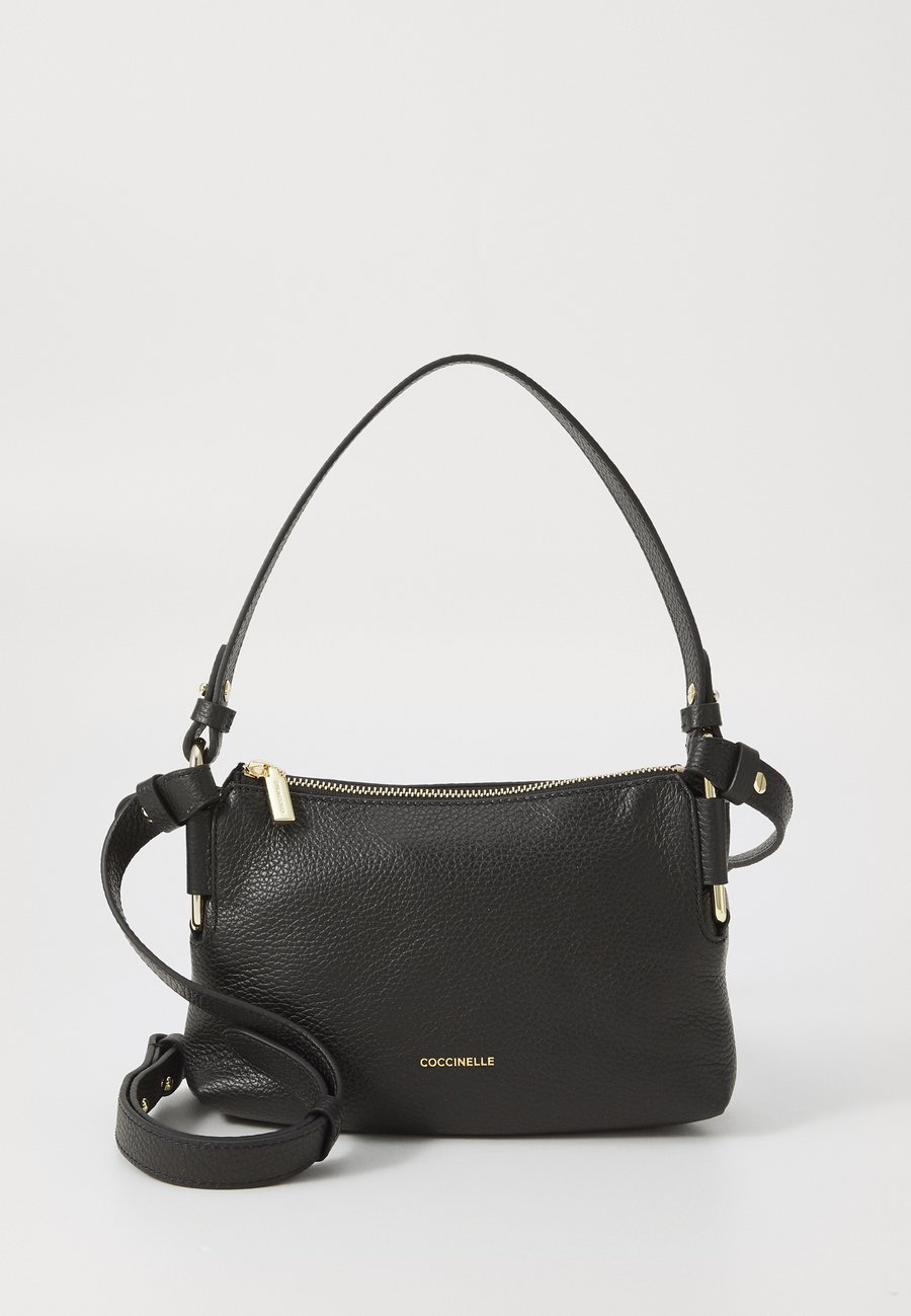 Сумка Coccinelle REBEKKA, Noir/Black
Сумка Coccinelle REBEKKA, Noir/Black