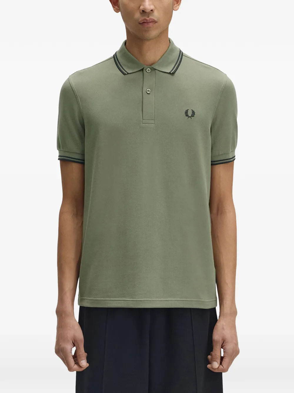 Поло M3600 с двойной отделкой нижнего края ломаной строчкой Fred Perry, зеленый
Поло M3600 с двойной отделкой нижнего края ломаной строчкой Fred Perry, зеленый