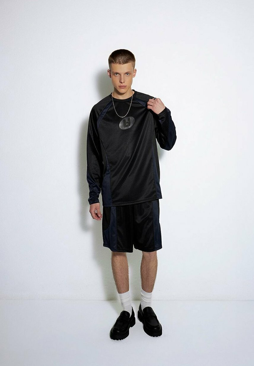 Шорты Local Heroes Shorts, Black
Шорты Local Heroes Shorts, Black