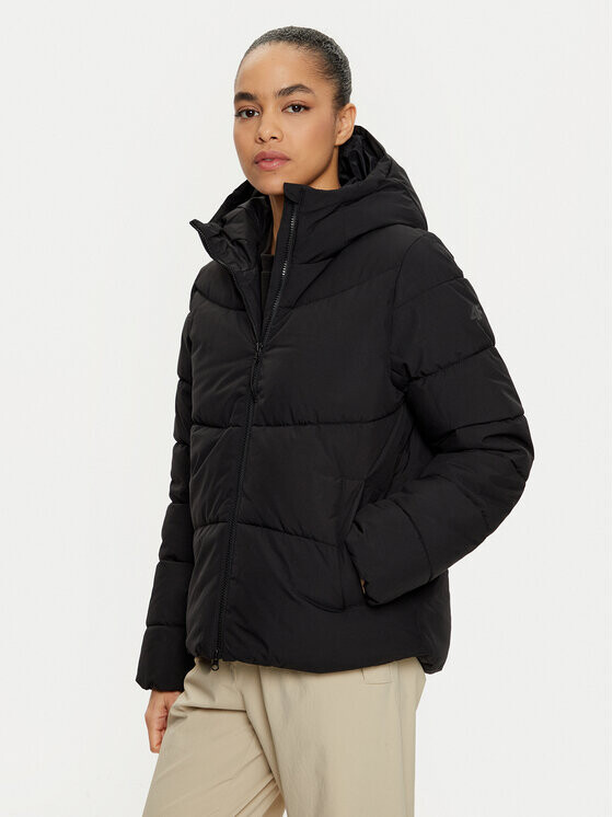 Пуховик стандартного кроя 4F, черный
Пуховик стандартного кроя 4F, черный