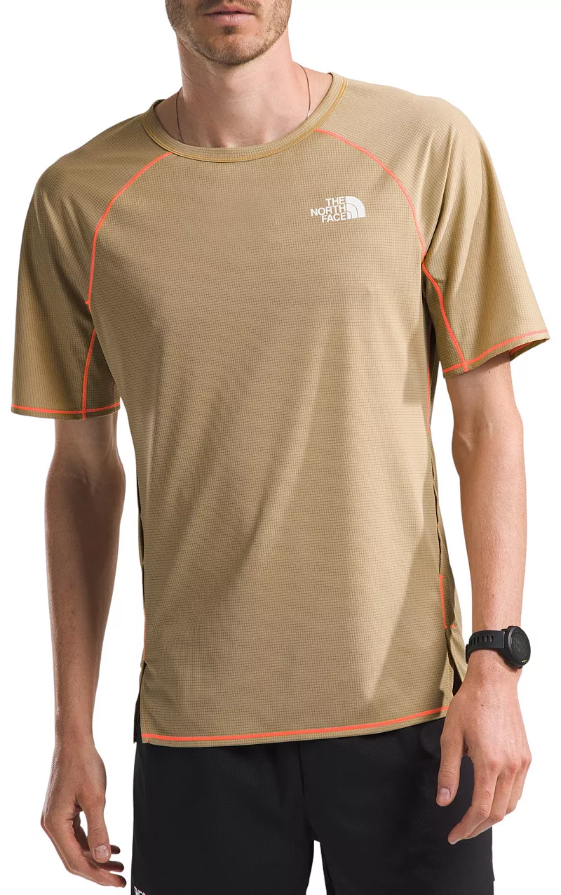 Мужская летняя футболка с коротким рукавом The North Face UPF, цвет Khaki Stone/Vivid Flame
Мужская летняя футболка с коротким рукавом The North Face UPF, цвет Khaki Stone/Vivid Flame