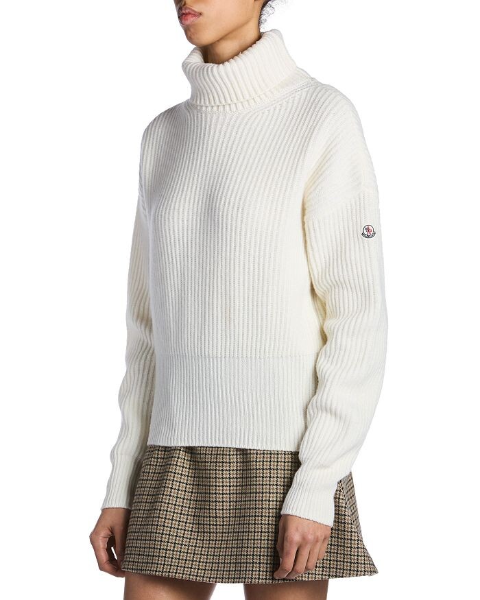 Moncler Ребристый Свитер, белый
Moncler Ребристый Свитер, белый