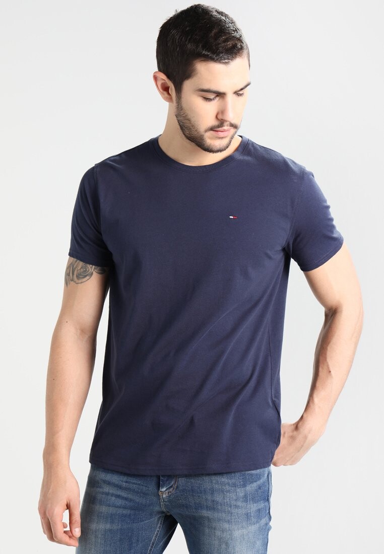 Базовая футболка Original Tee Tommy Jeans, цвет black iris
Базовая футболка Original Tee Tommy Jeans, цвет black iris